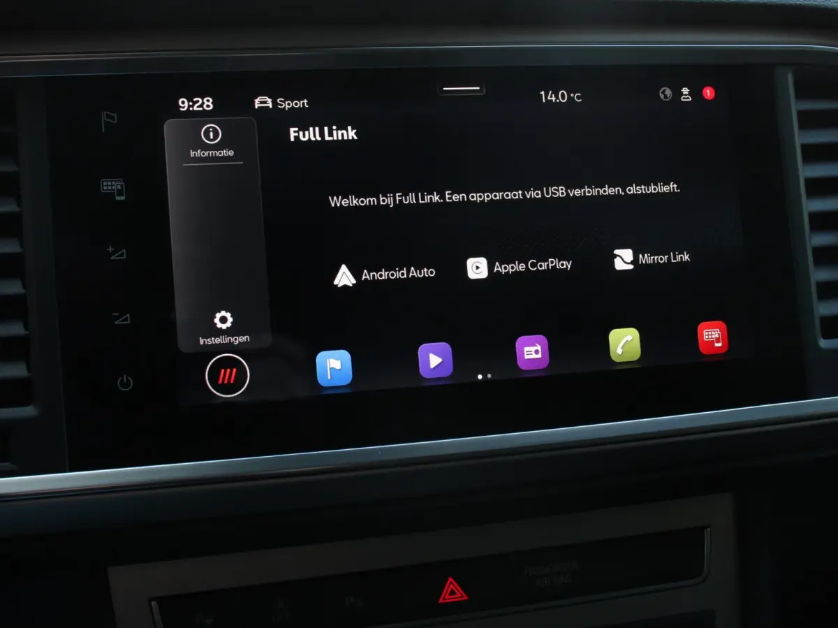 1.5 TSI 150pk Automaat Xperience Navigatie Apple Carplay  Android Auto Camera Parkeersensoren Stoel-en stuurverwarming Ledverlichting Getinte ramen Climate Control