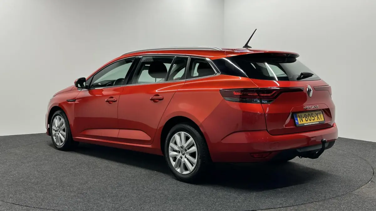 1.3 TCe Business Zen 140PK CLIMA TREKHAAK DAB CARPLAY.