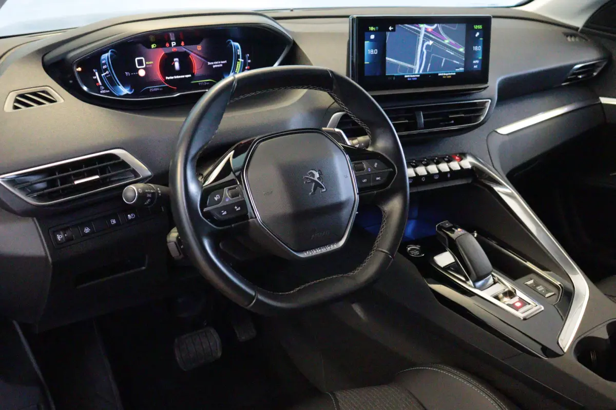 1.6 HYbrid 225 Allure Pack Business | NAVI / APPCONNECT| CLIMA | CAMERA | CRUISE | LANE-ASSSIST |