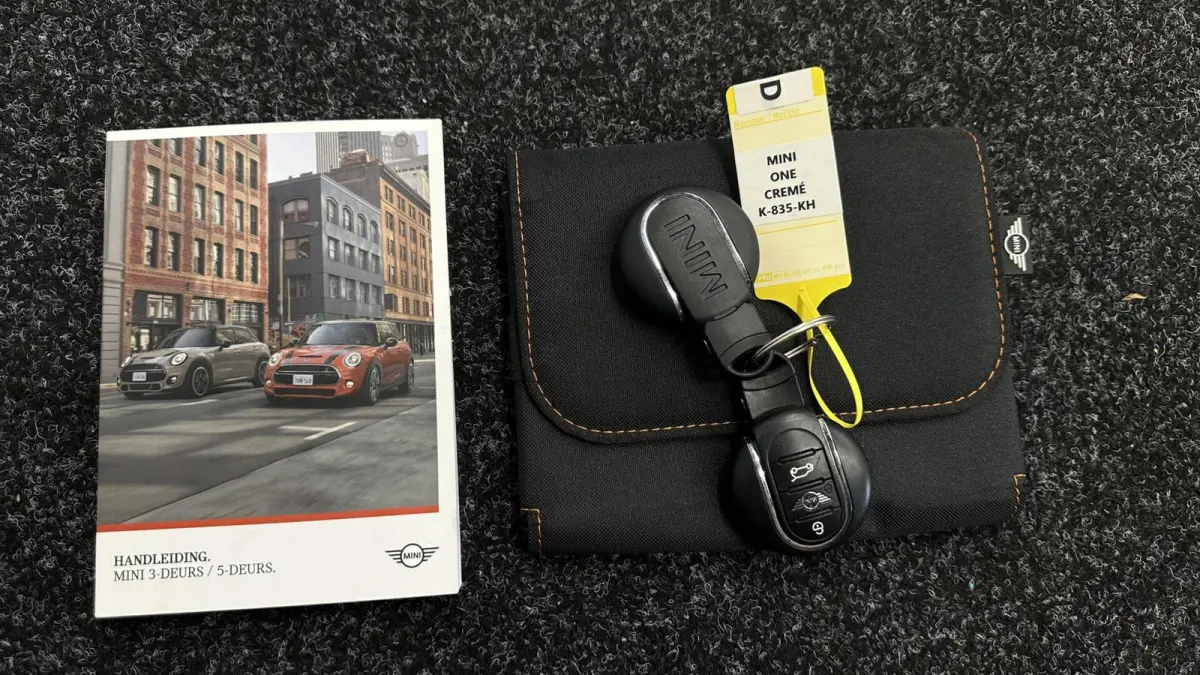 Mini 1.5 Business Edition NAVI LM CARPLAY CRUISE.