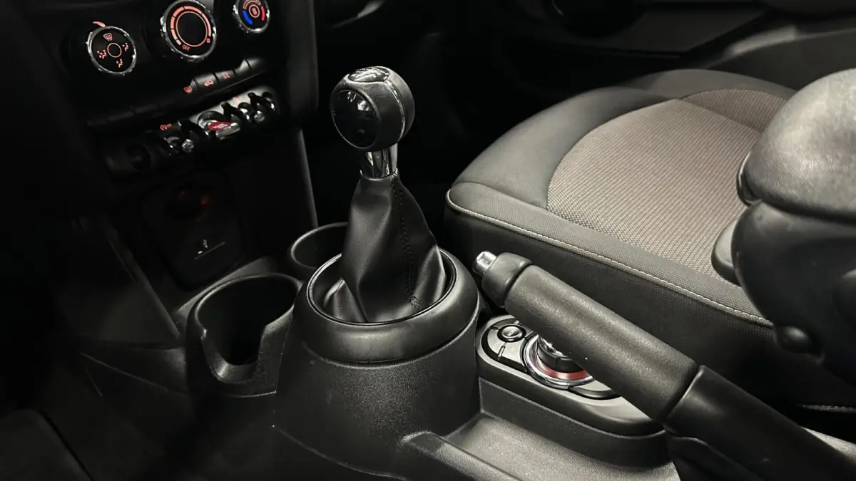 Mini 1.5 Business Edition NAVI LM CARPLAY CRUISE.