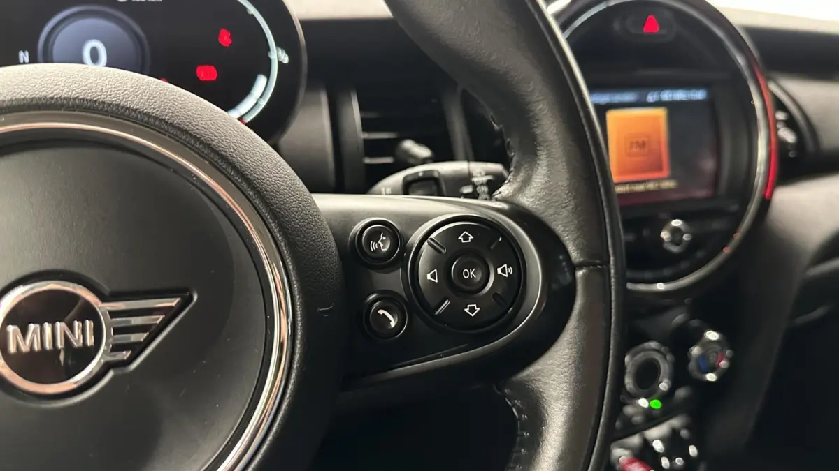Mini 1.5 Business Edition NAVI LM CARPLAY CRUISE.