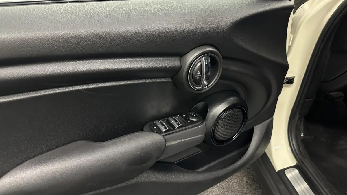 Mini 1.5 Business Edition NAVI LM CARPLAY CRUISE.