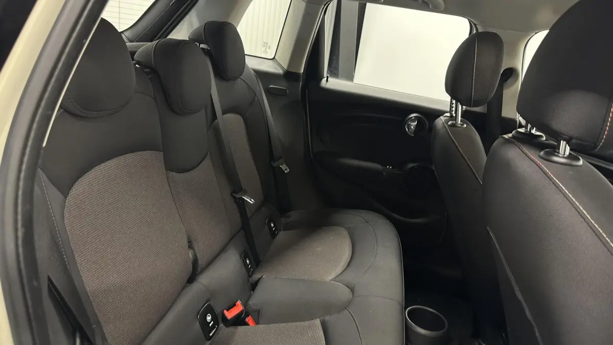 Mini 1.5 Business Edition NAVI LM CARPLAY CRUISE.
