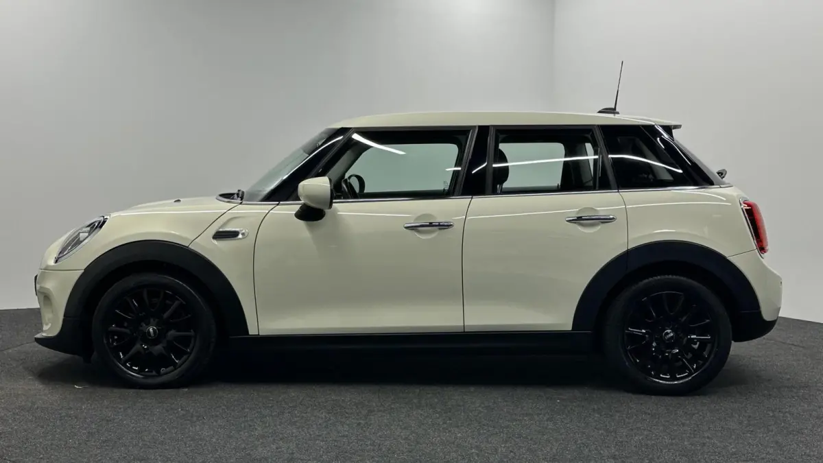 Mini 1.5 Business Edition NAVI LM CARPLAY CRUISE.