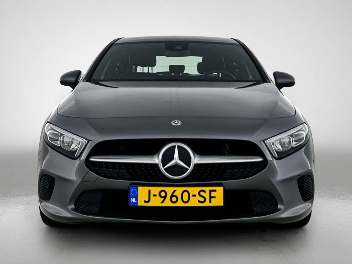 180 1.3 Premium Plus 136pk | Navigatie | Climate Control | Cruise Control | LED | 17"LMV | Stoelverwarming |
