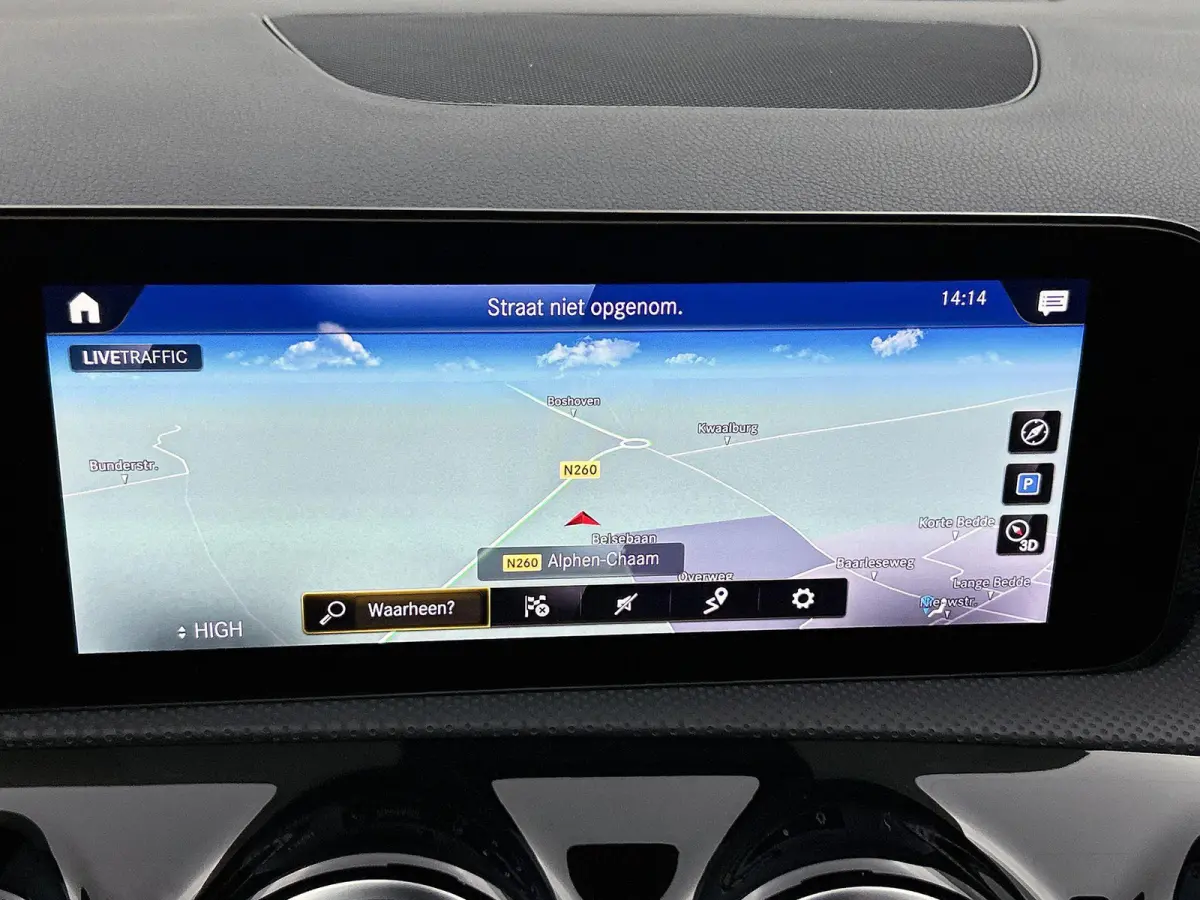 180 1.3 Premium Plus 136pk | Navigatie | Climate Control | Cruise Control | LED | 17"LMV | Stoelverwarming |