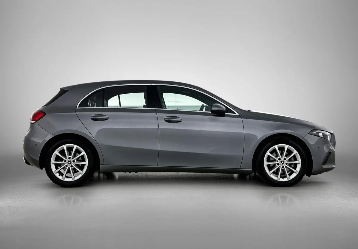 180 1.3 Premium Plus 136pk | Navigatie | Climate Control | Cruise Control | LED | 17"LMV | Stoelverwarming |