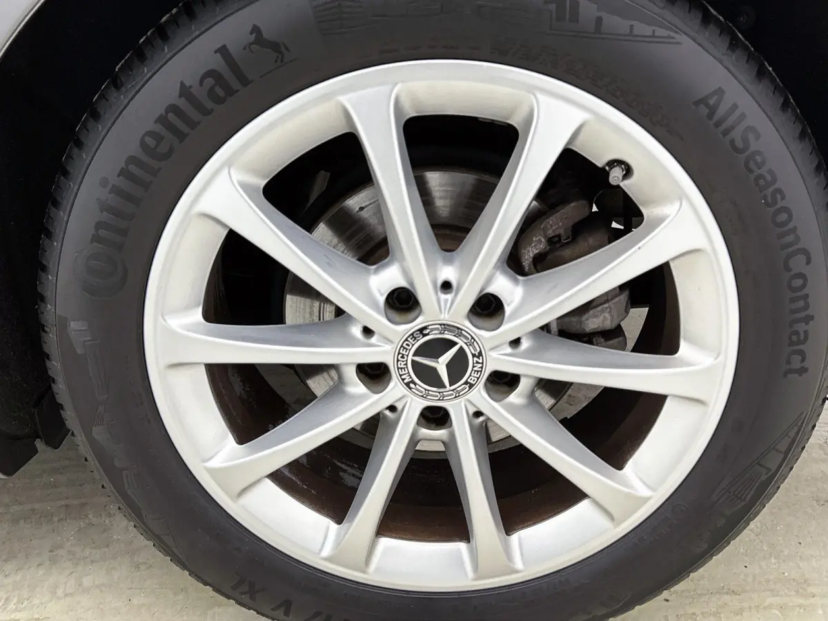 180 1.3 Premium Plus 136pk | Navigatie | Climate Control | Cruise Control | LED | 17"LMV | Stoelverwarming |
