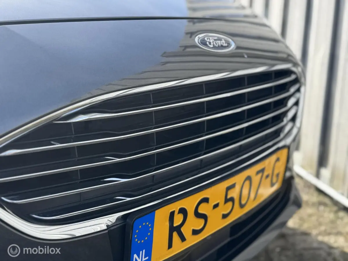1.0 EcoBoost Titanium