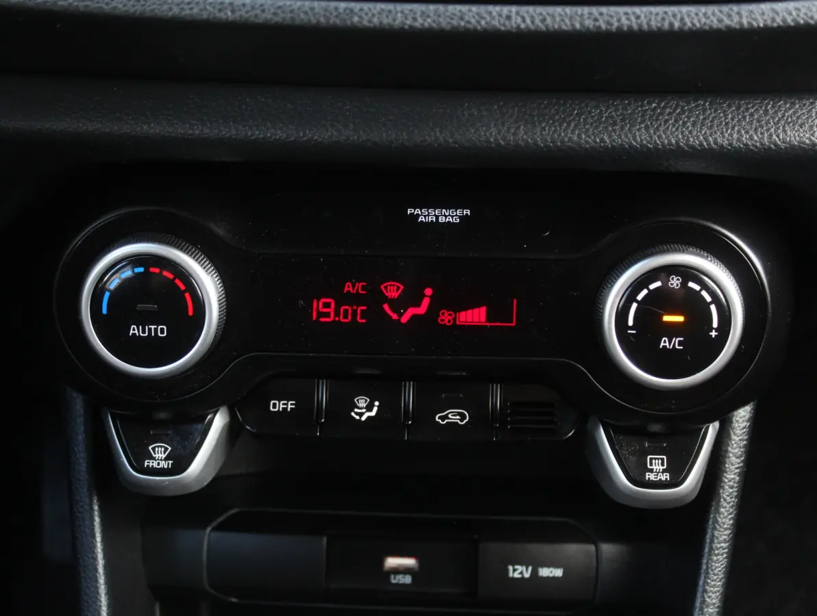 1.0 DPi DynamicPlusLine CLIMATE | CARPLAY | DAB | NAVI | LMV15 | CRUISE | LED | PDCA | CAMERA