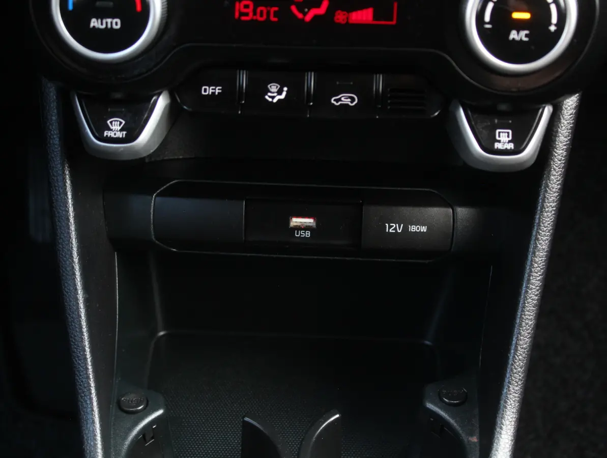 1.0 DPi DynamicPlusLine CLIMATE | CARPLAY | DAB | NAVI | LMV15 | CRUISE | LED | PDCA | CAMERA