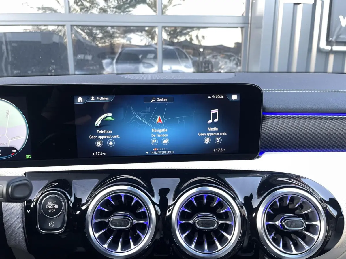 180 AUT. MULTI BEAM|SFEERVERLICHTING|DISTRONIC|CARPLAY|CAMERA|CREME LEDEREN BEKLEDING|ORIGINEEL NEDERLANDS