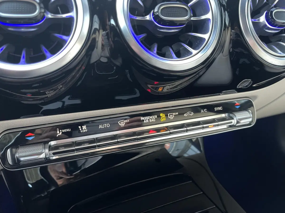 180 AUT. MULTI BEAM|SFEERVERLICHTING|DISTRONIC|CARPLAY|CAMERA|CREME LEDEREN BEKLEDING|ORIGINEEL NEDERLANDS