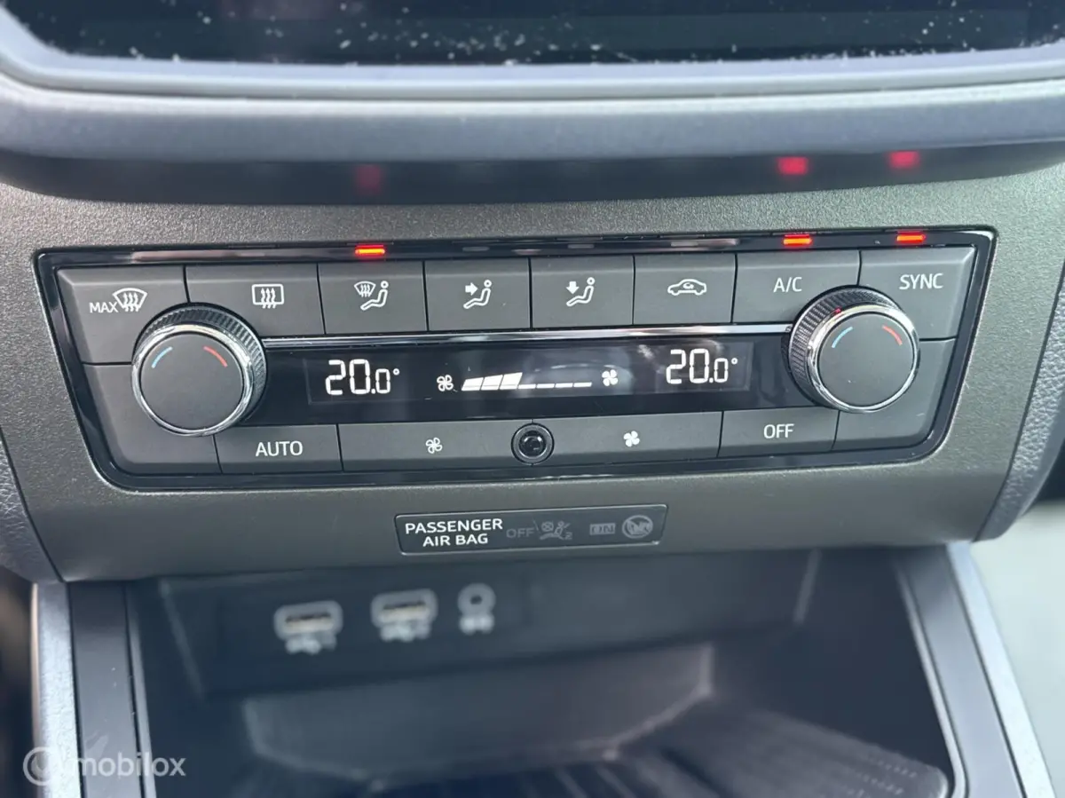 1.0 TSI Style Business Intense Camera ACC