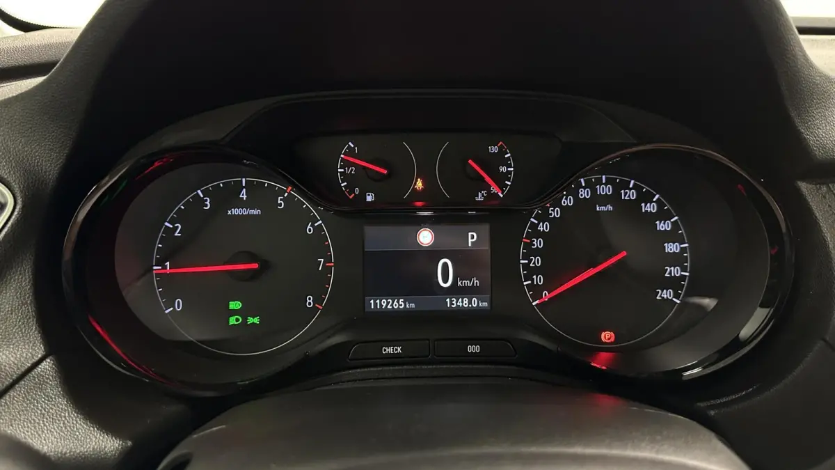 1.2 Turbo Business Edition AUTOMAAT CARPLAY CRUISE LM NAVIGATIE.