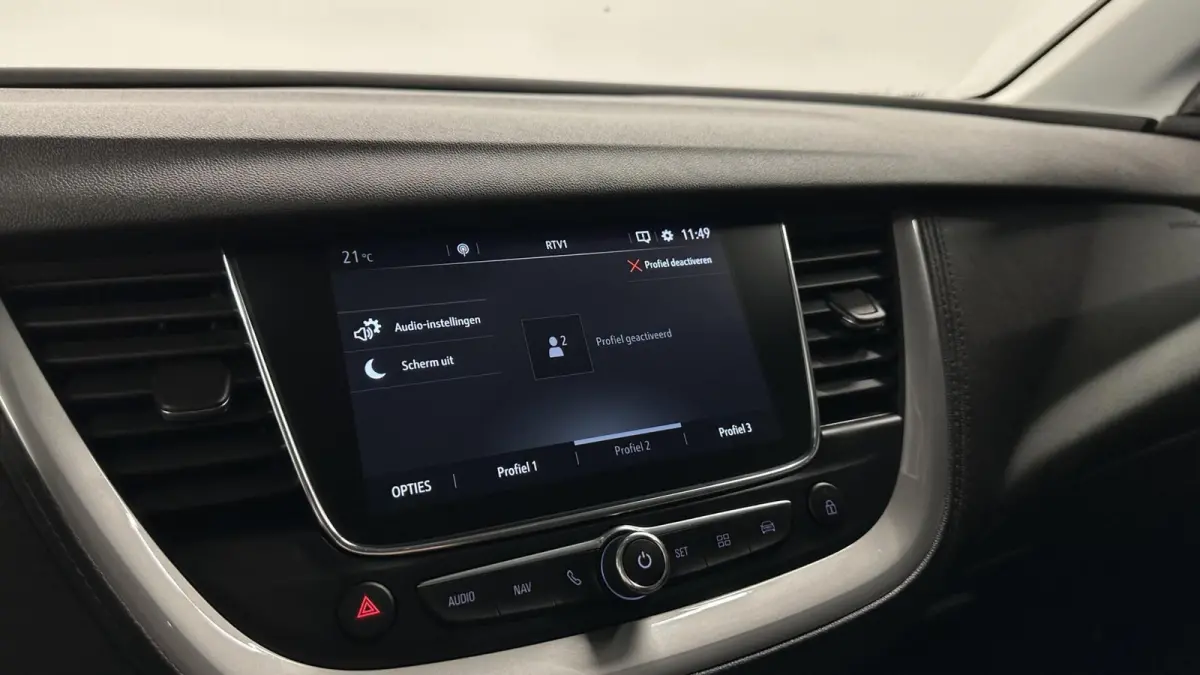 1.2 Turbo Business Edition AUTOMAAT CARPLAY CRUISE LM NAVIGATIE.