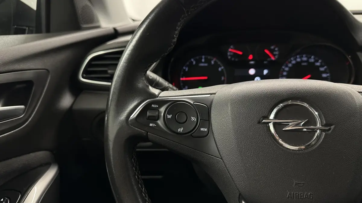 1.2 Turbo Business Edition AUTOMAAT CARPLAY CRUISE LM NAVIGATIE.