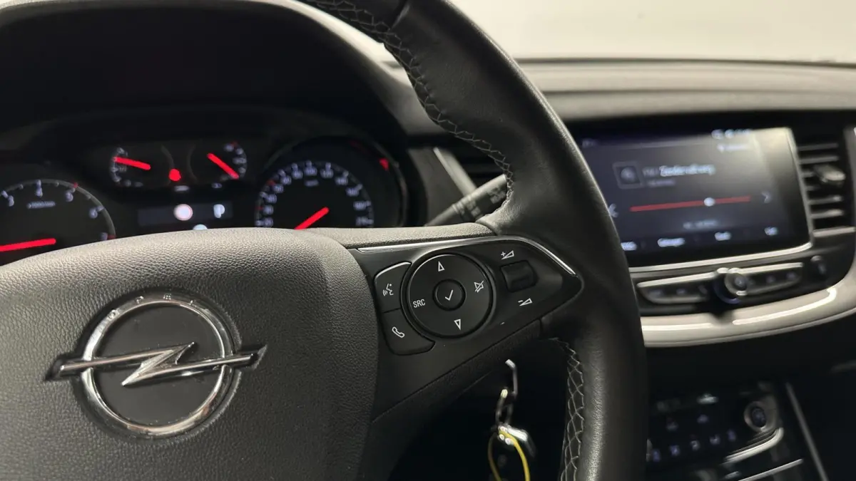 1.2 Turbo Business Edition AUTOMAAT CARPLAY CRUISE LM NAVIGATIE.
