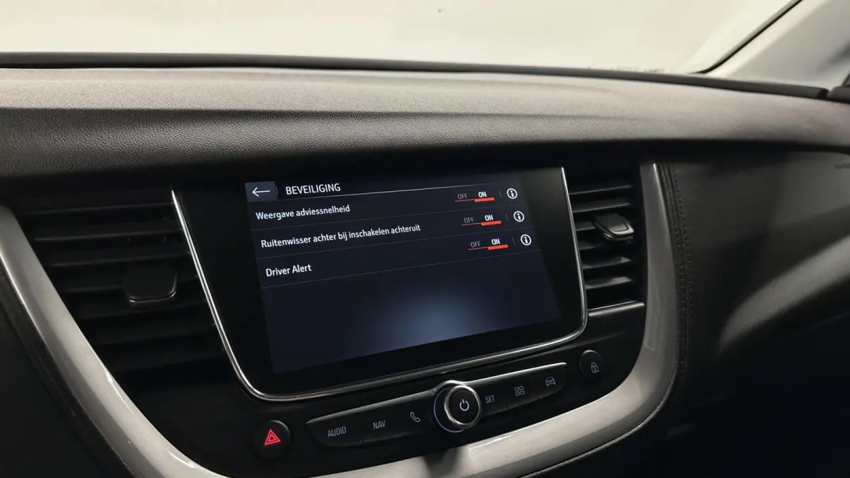 1.2 Turbo Business Edition AUTOMAAT CARPLAY CRUISE LM NAVIGATIE.