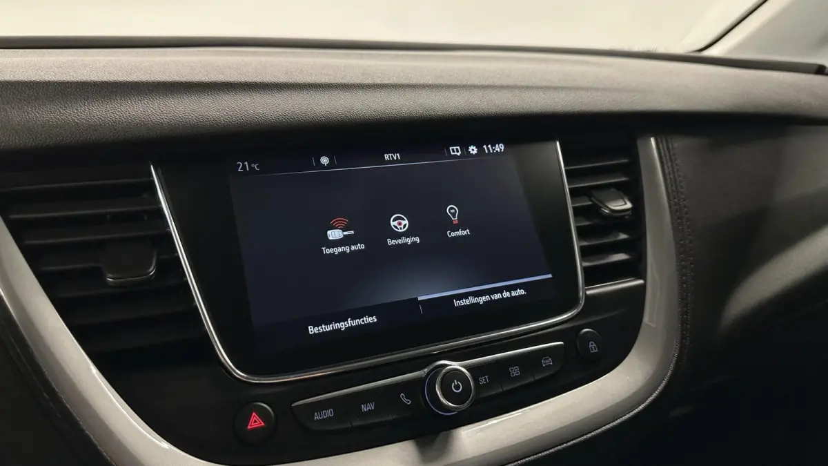 1.2 Turbo Business Edition AUTOMAAT CARPLAY CRUISE LM NAVIGATIE.
