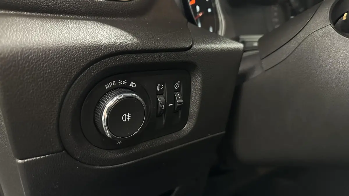 1.2 Turbo Business Edition AUTOMAAT CARPLAY CRUISE LM NAVIGATIE.