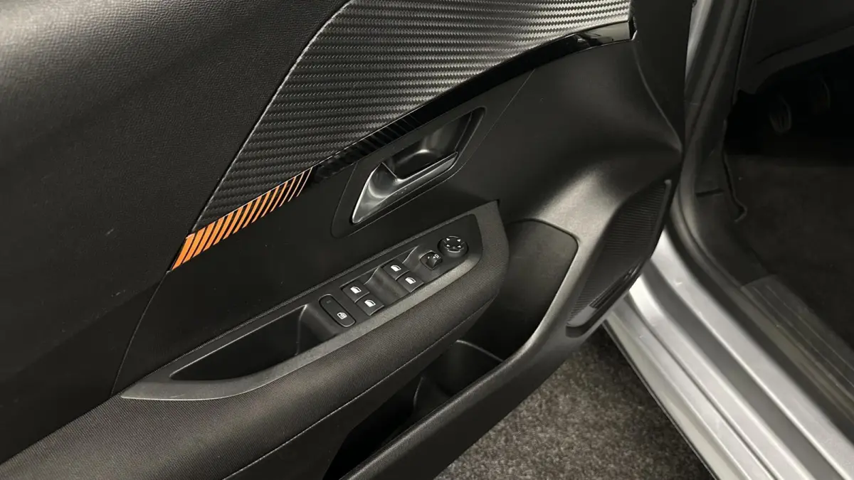 1.2 PureTech Active CARPLAY CRUISE.