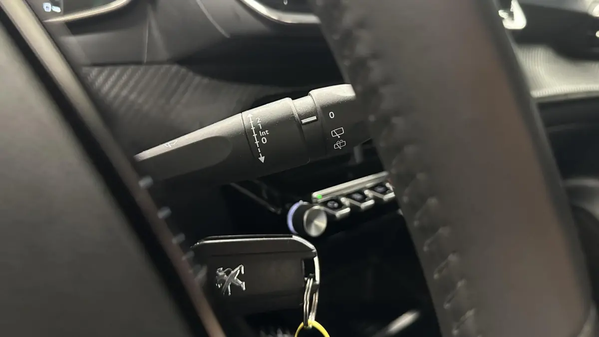 1.2 PureTech Active CARPLAY CRUISE.