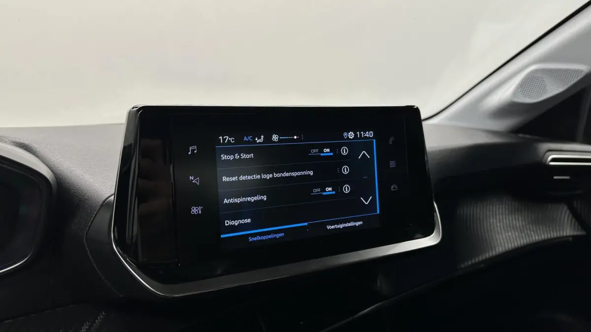 1.2 PureTech Active CARPLAY CRUISE DAB.