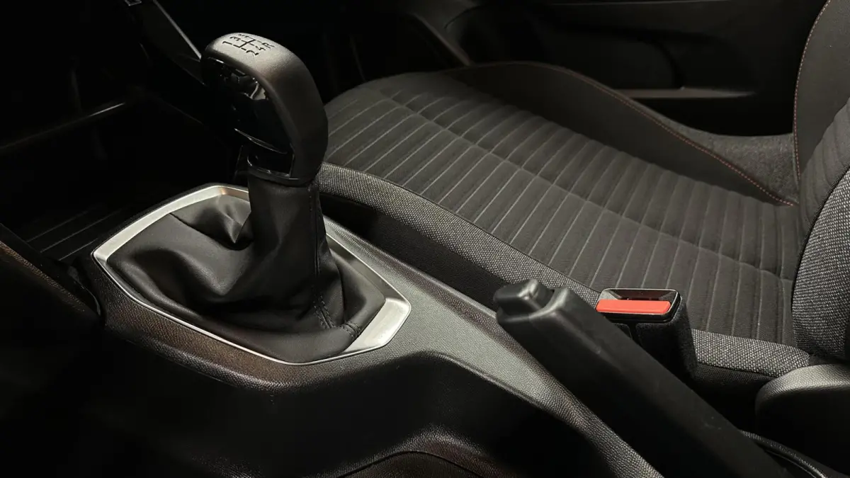 1.2 PureTech Active CARPLAY CRUISE DAB.