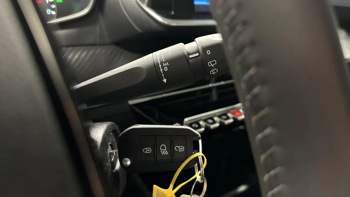 1.2 PureTech Active CARPLAY CRUISE DAB.