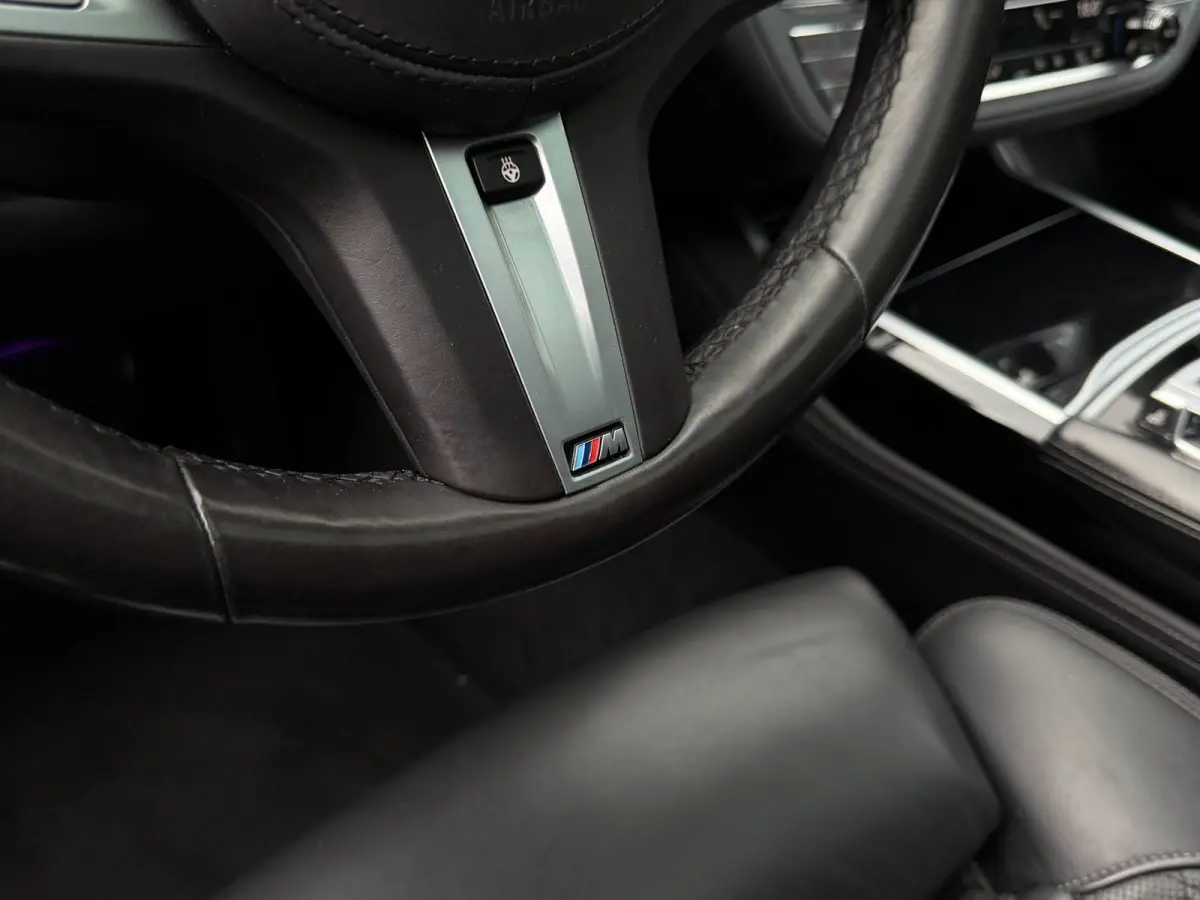 745e M-Sport Shadowline Schuifdak Donington Grau