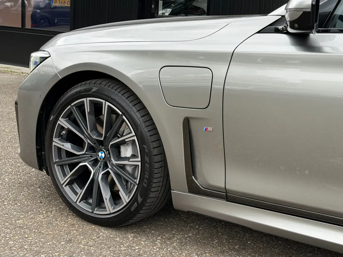 745e M-Sport Shadowline Schuifdak Donington Grau