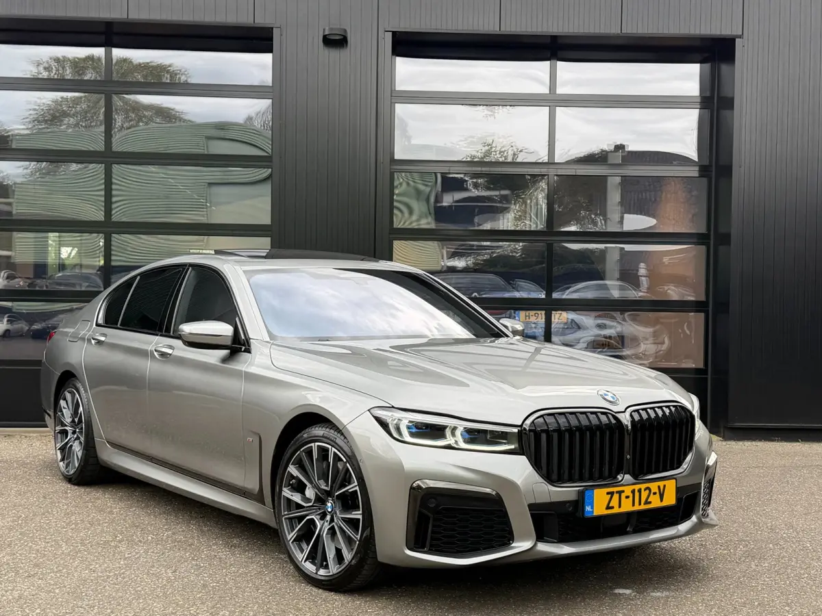 745e M-Sport Shadowline Schuifdak Donington Grau