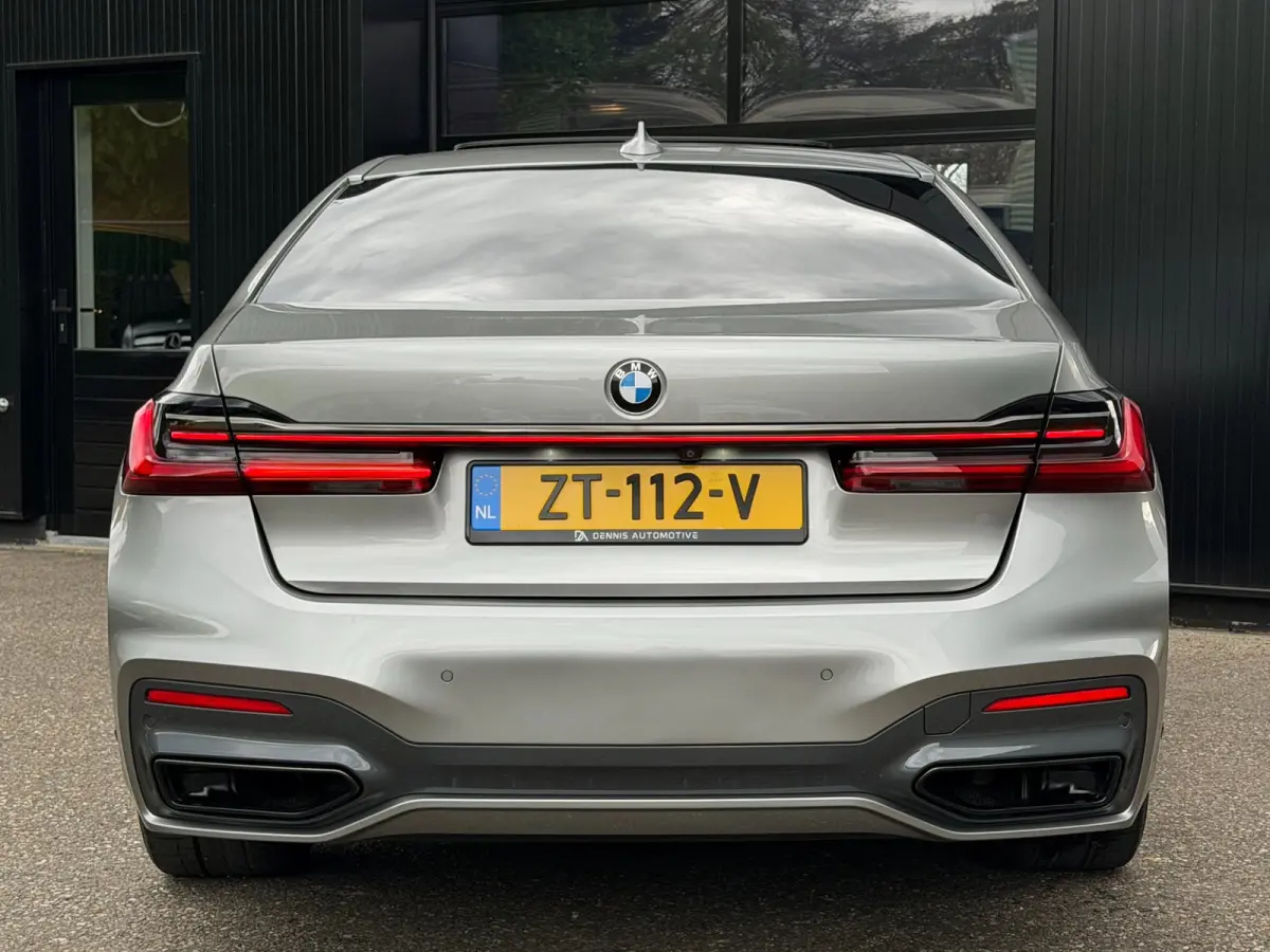 745e M-Sport Shadowline Schuifdak Donington Grau