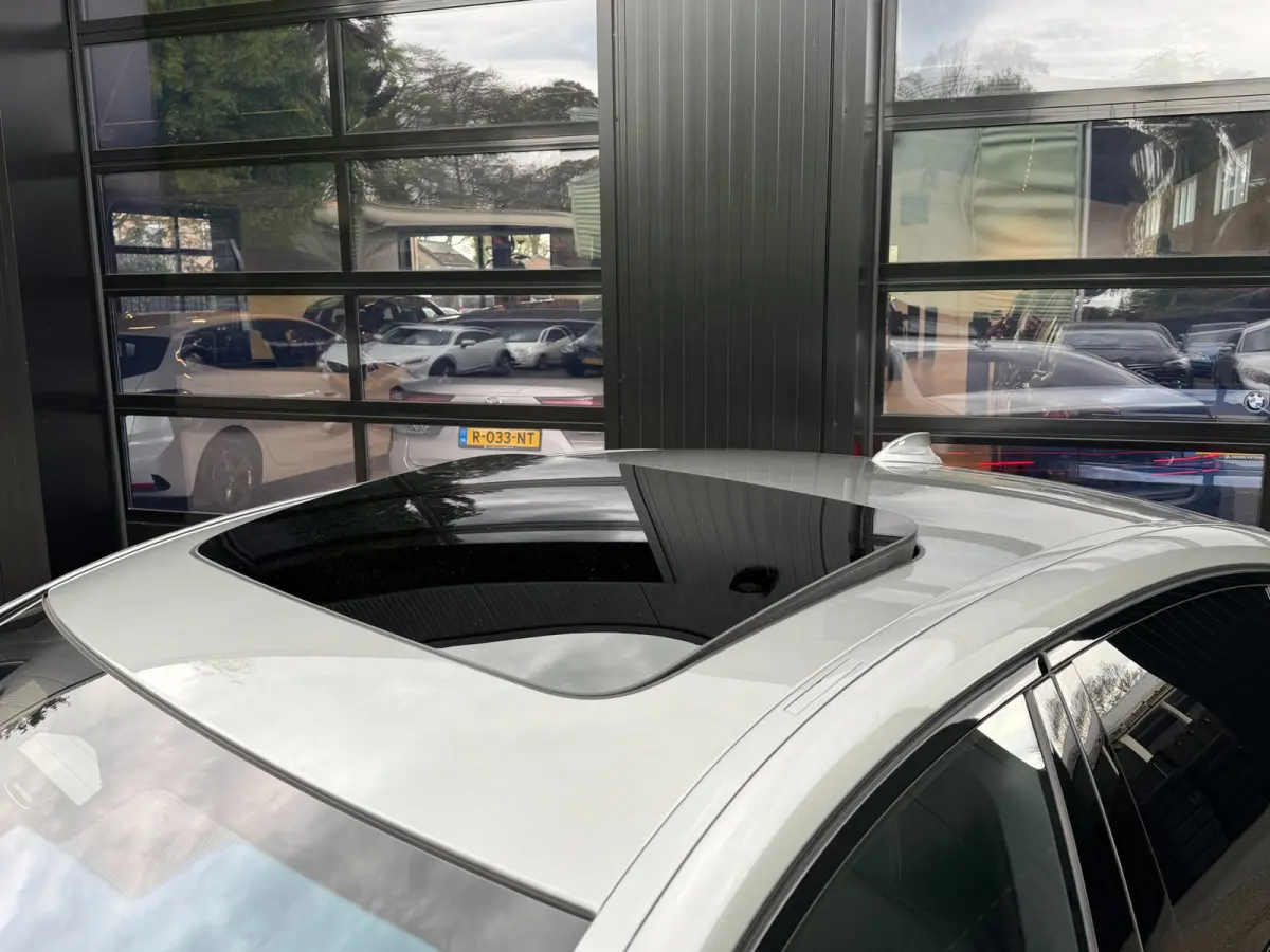 745e M-Sport Shadowline Schuifdak Donington Grau