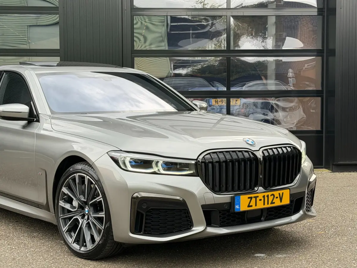 745e M-Sport Shadowline Schuifdak Donington Grau