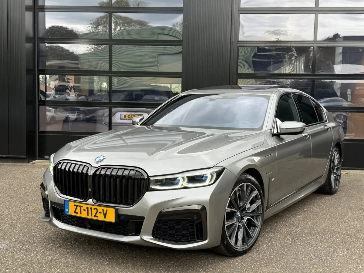 745e M-Sport Shadowline Schuifdak Donington Grau