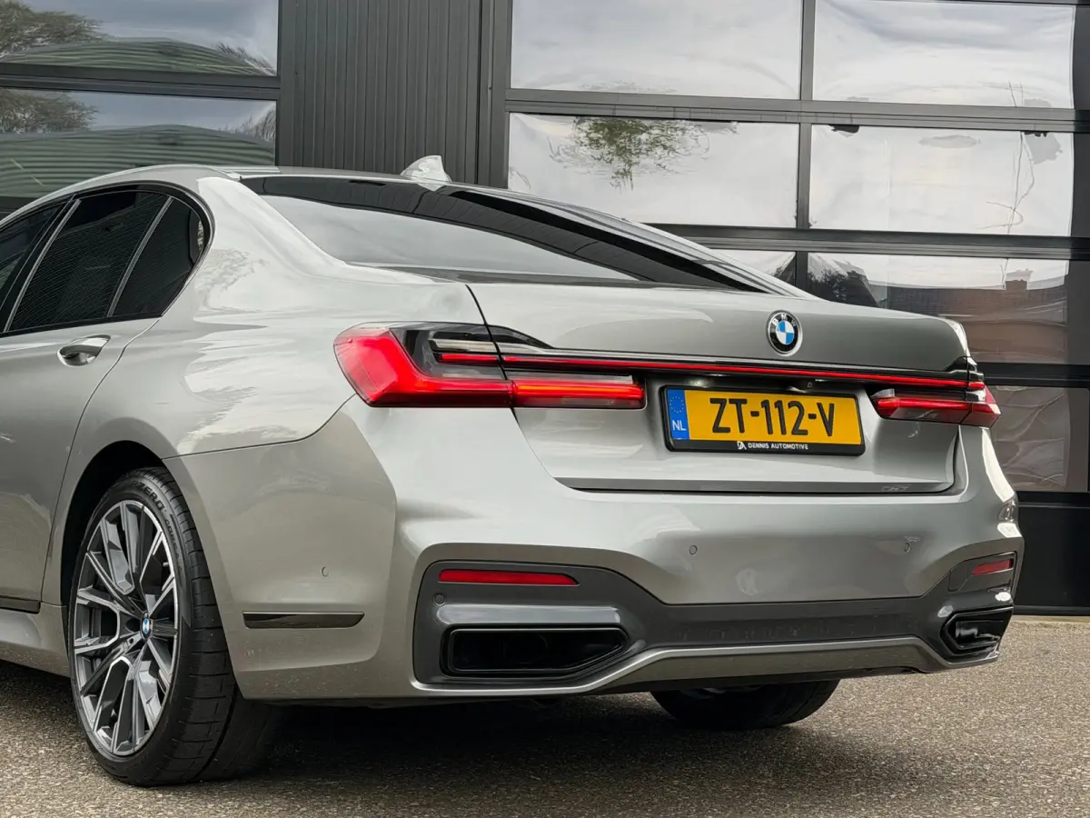 745e M-Sport Shadowline Schuifdak Donington Grau