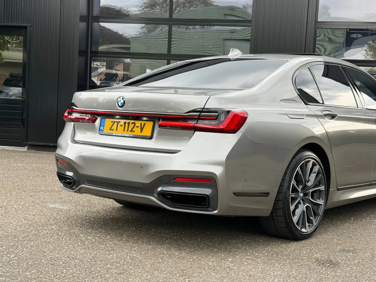 745e M-Sport Shadowline Schuifdak Donington Grau