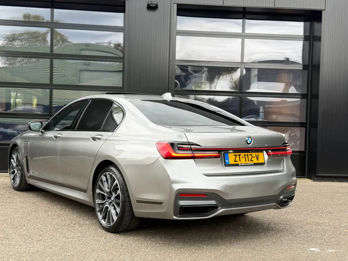 745e M-Sport Shadowline Schuifdak Donington Grau