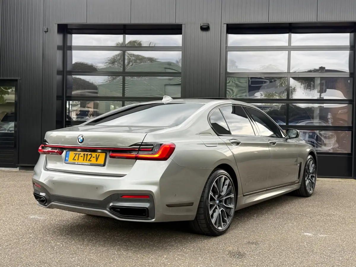745e M-Sport Shadowline Schuifdak Donington Grau