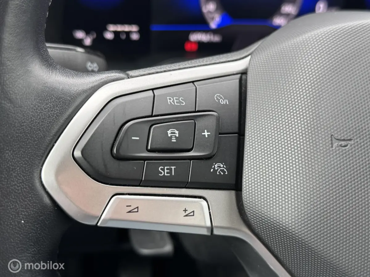 1.0 TSI Life Led,Carplay,PDC,ACC