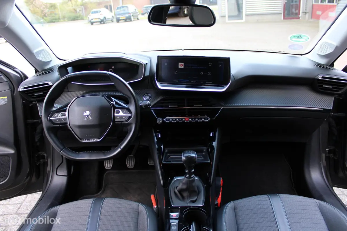 1.2 PureTech Blue Lease Allure, Trekhaak afneembaar, LED koplampen, Achteruitrijcamera, Apple Carplay/Android Auto, Cruise control