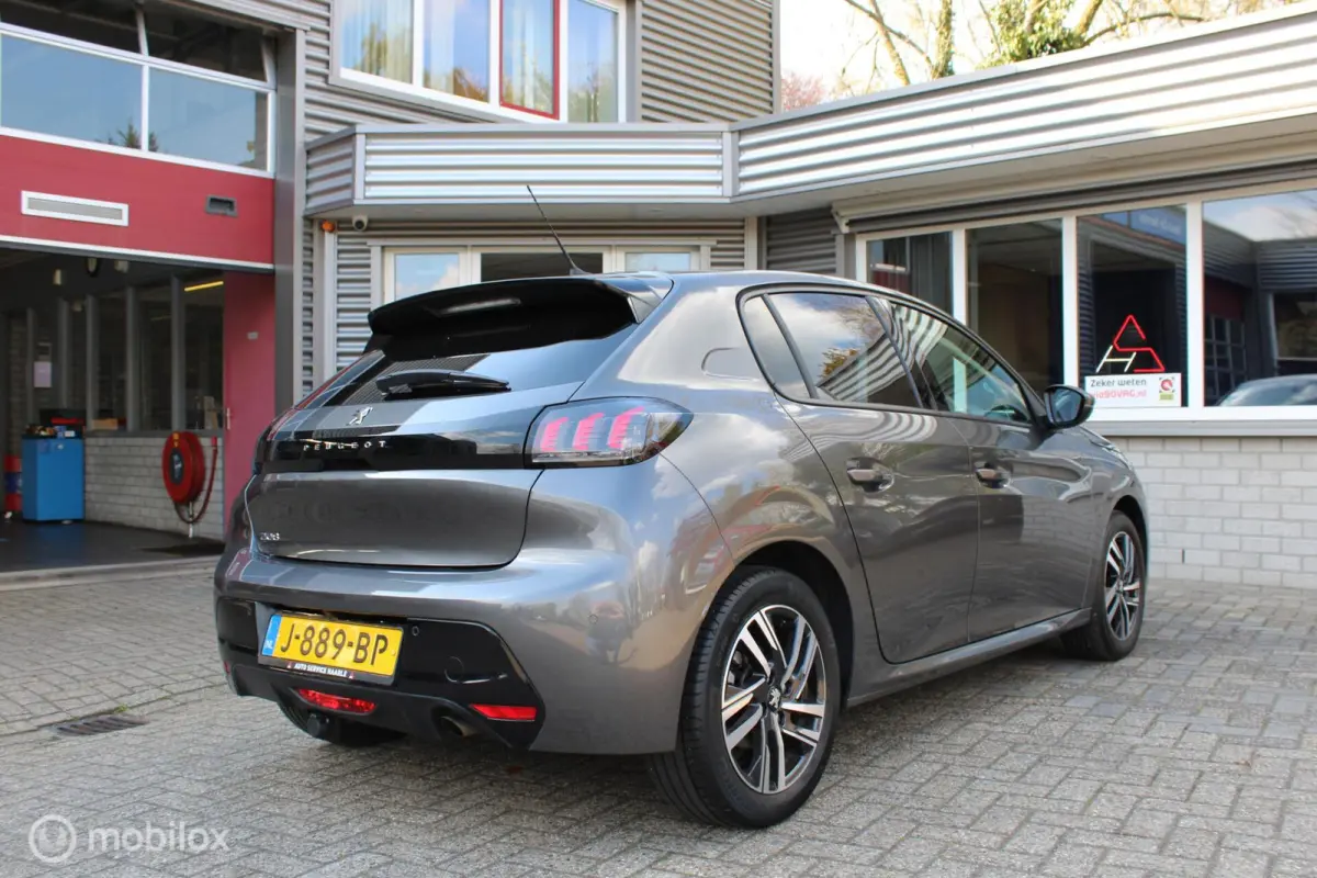 1.2 PureTech Blue Lease Allure, Trekhaak afneembaar, LED koplampen, Achteruitrijcamera, Apple Carplay/Android Auto, Cruise control