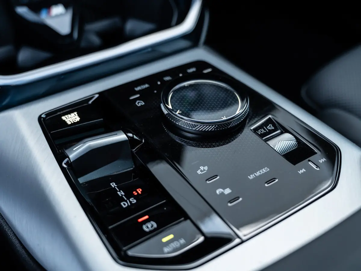20 xDrive M-Sport | Driving Assistant Pro | Pano | Trekhaak | BTW