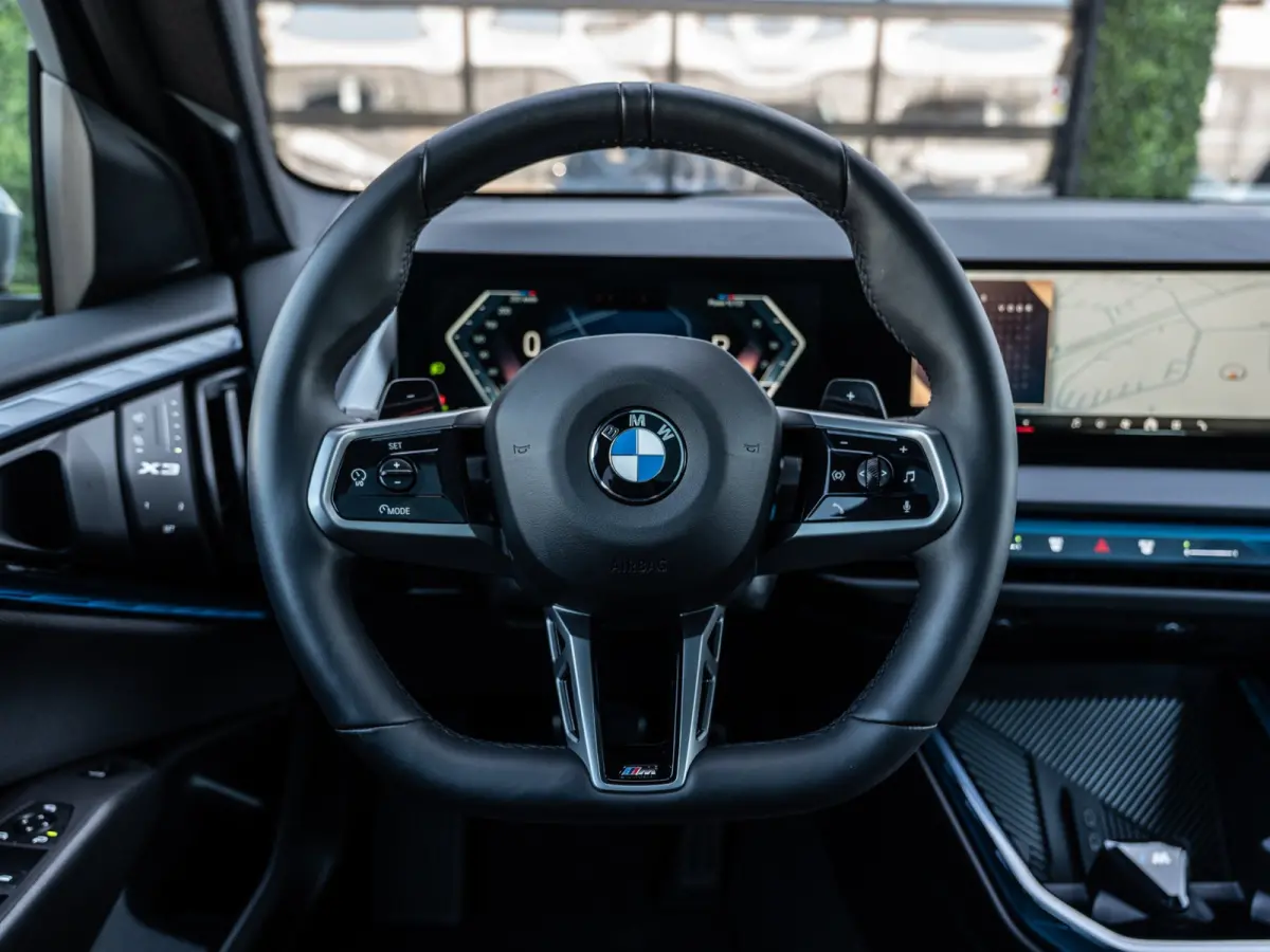 20 xDrive M-Sport | Driving Assistant Pro | Pano | Trekhaak | BTW