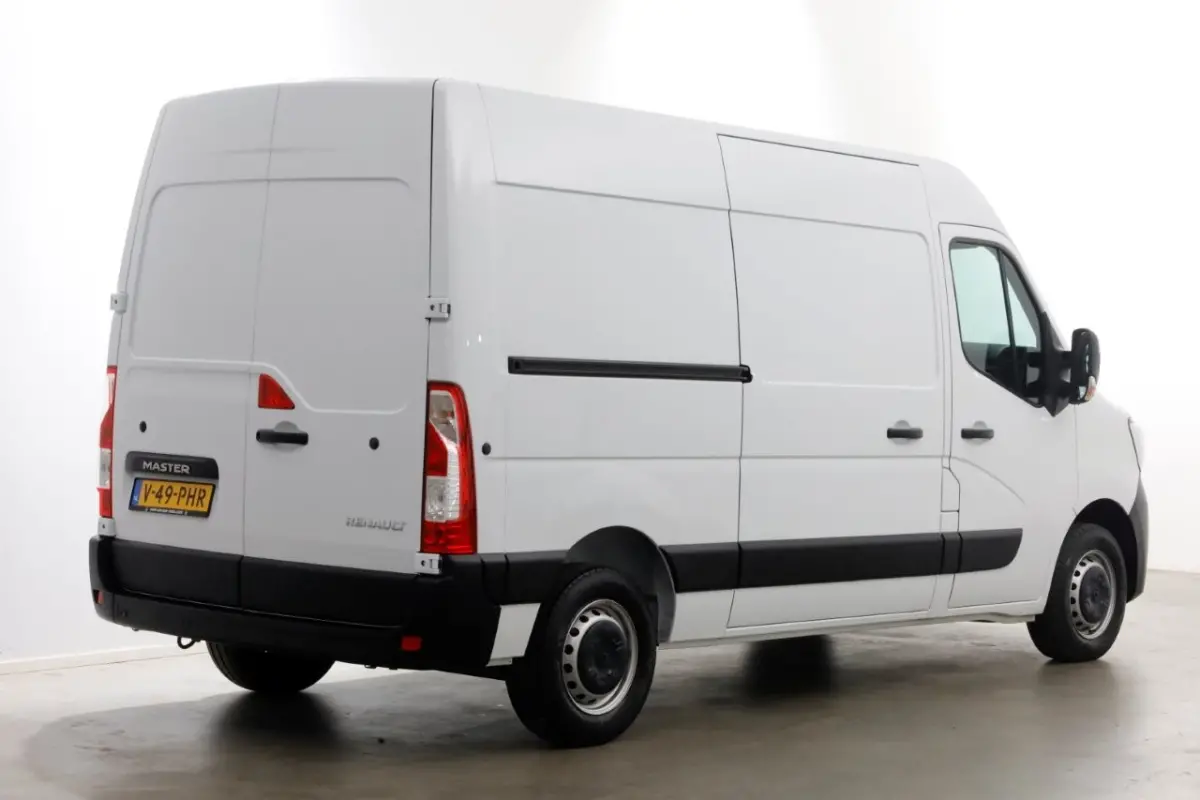 T35 2.3 dCi 135pk L2H2 Comfort Airco/Navi NIEUW BPM-vrij 03-2023