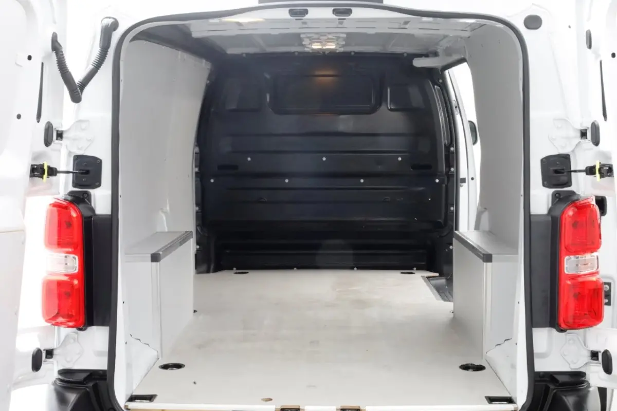 2.0 Diesel 145pk Automaat L3 Airco/Navi/Camera 09-2024