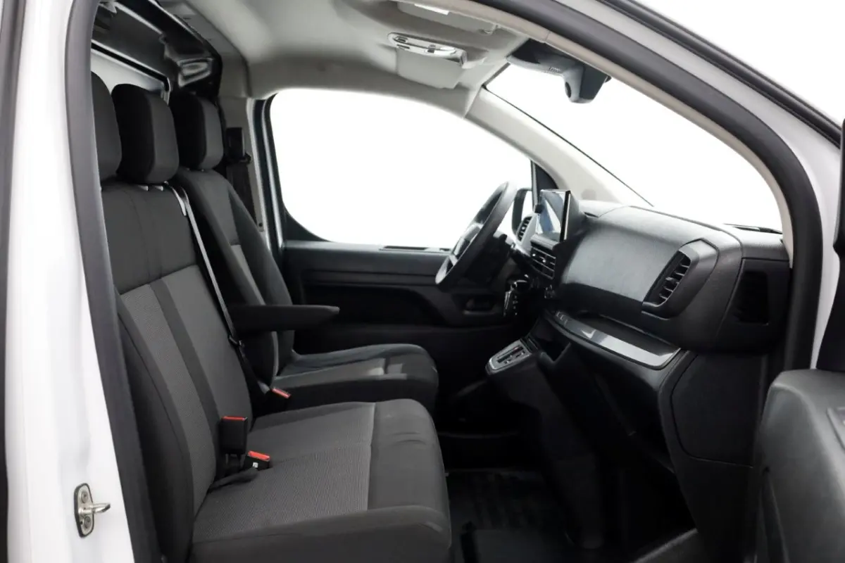2.0 Diesel 145pk Automaat L3 Airco/Navi/Camera 09-2024